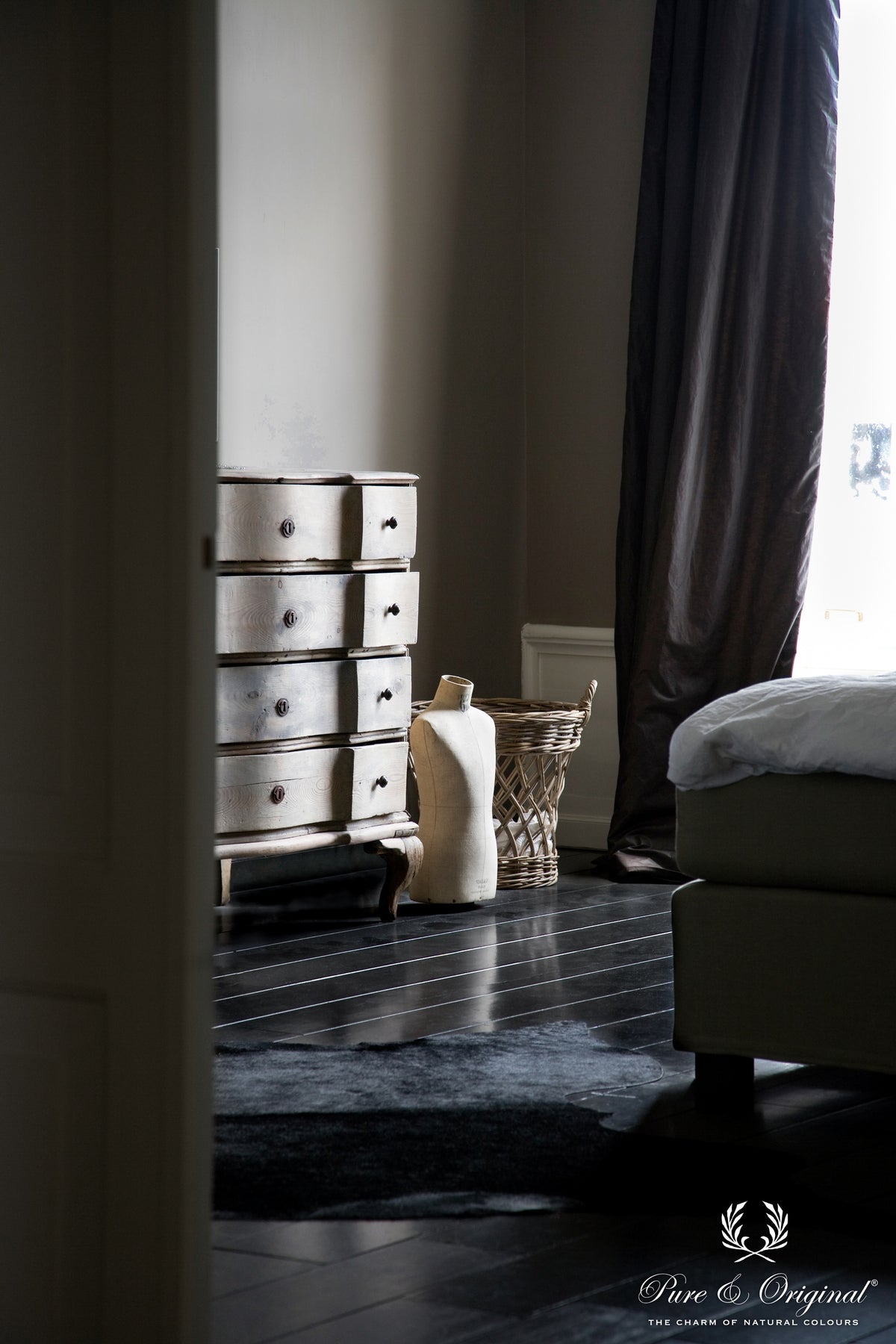 Pure & Original Black Carazzo in interieur