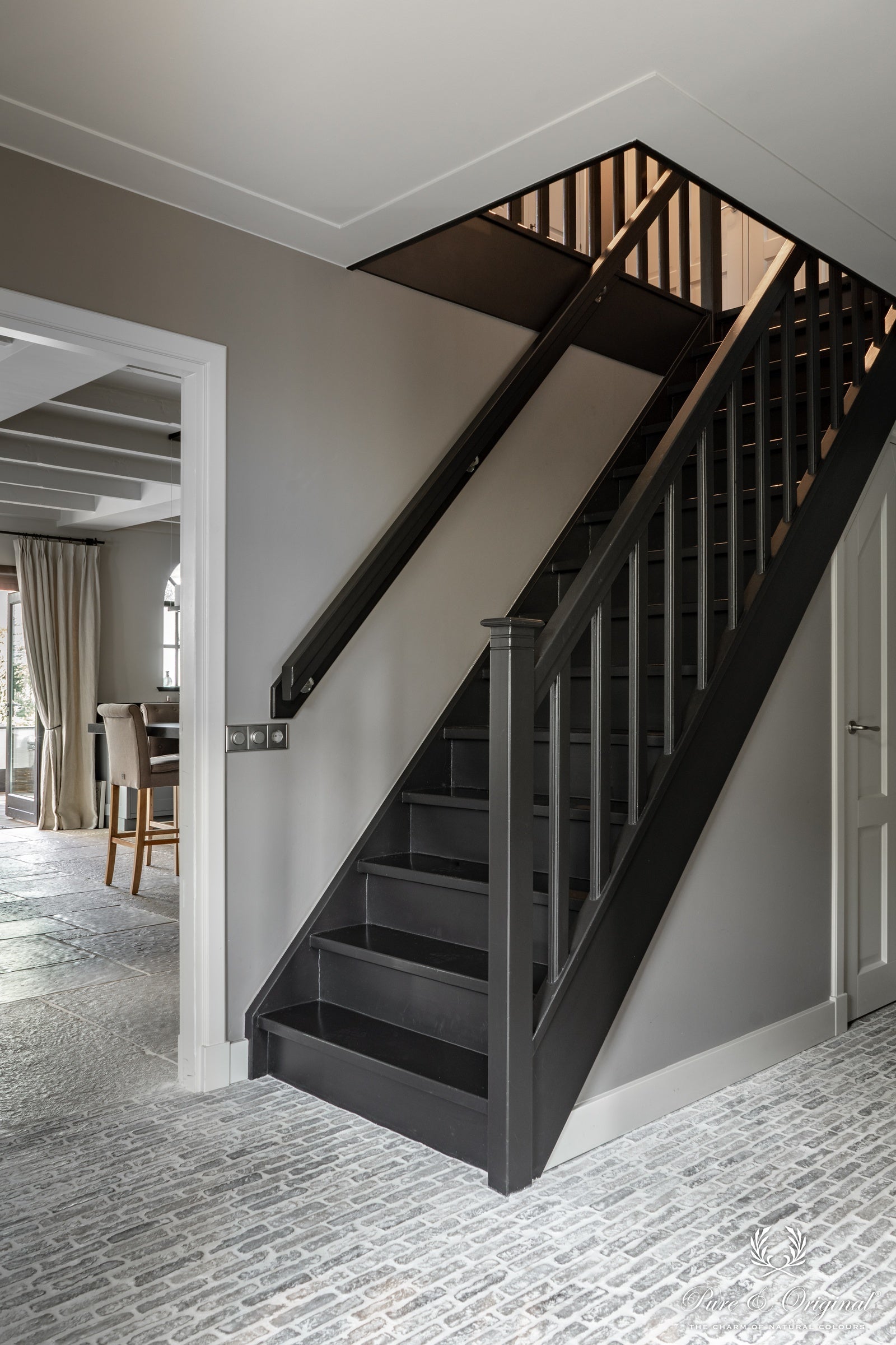 Pure & Original Black Truffle Carazzo in interieur