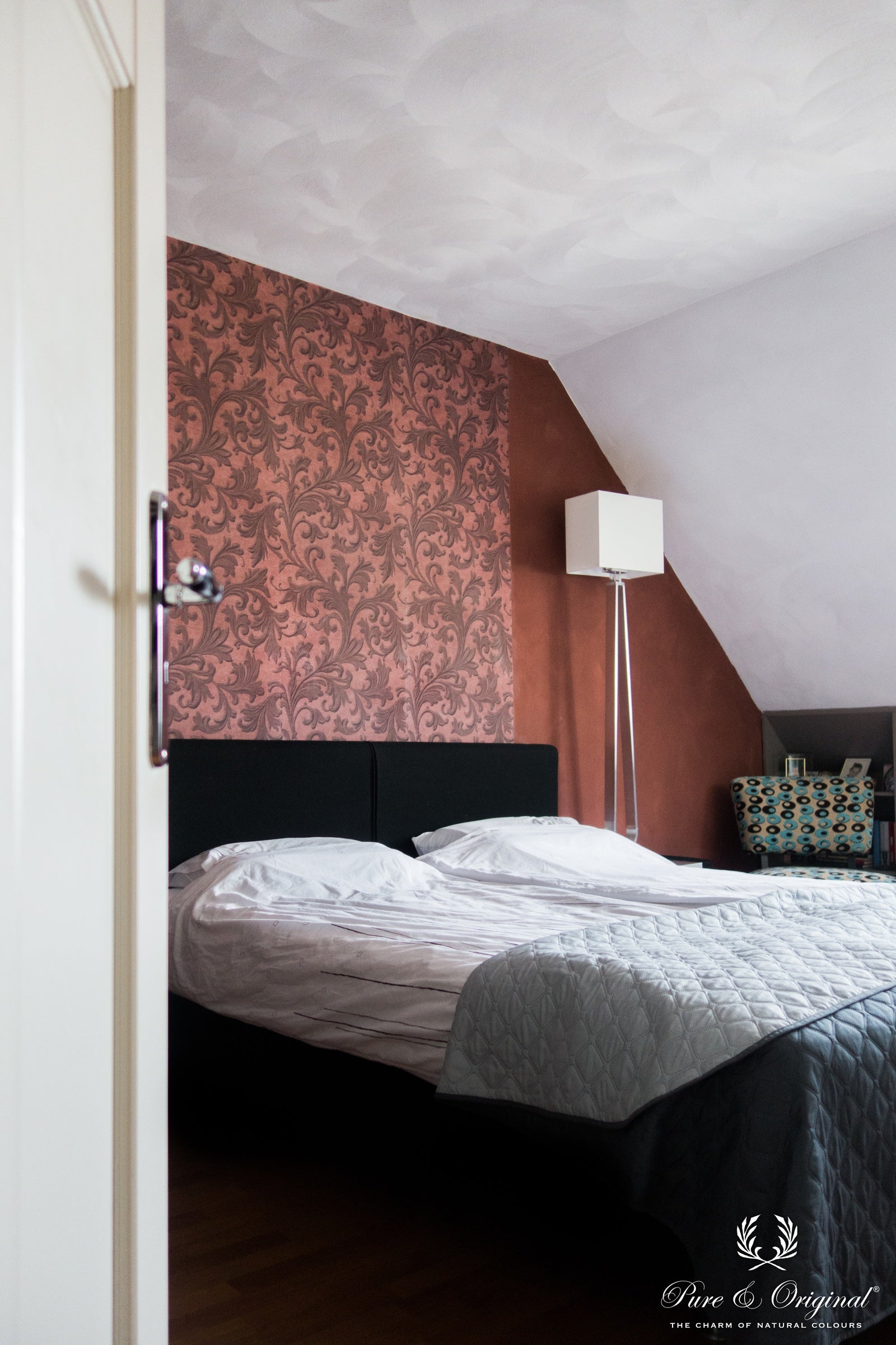 Pure & Original Cardinal Red Fresco kalkverf in interieur