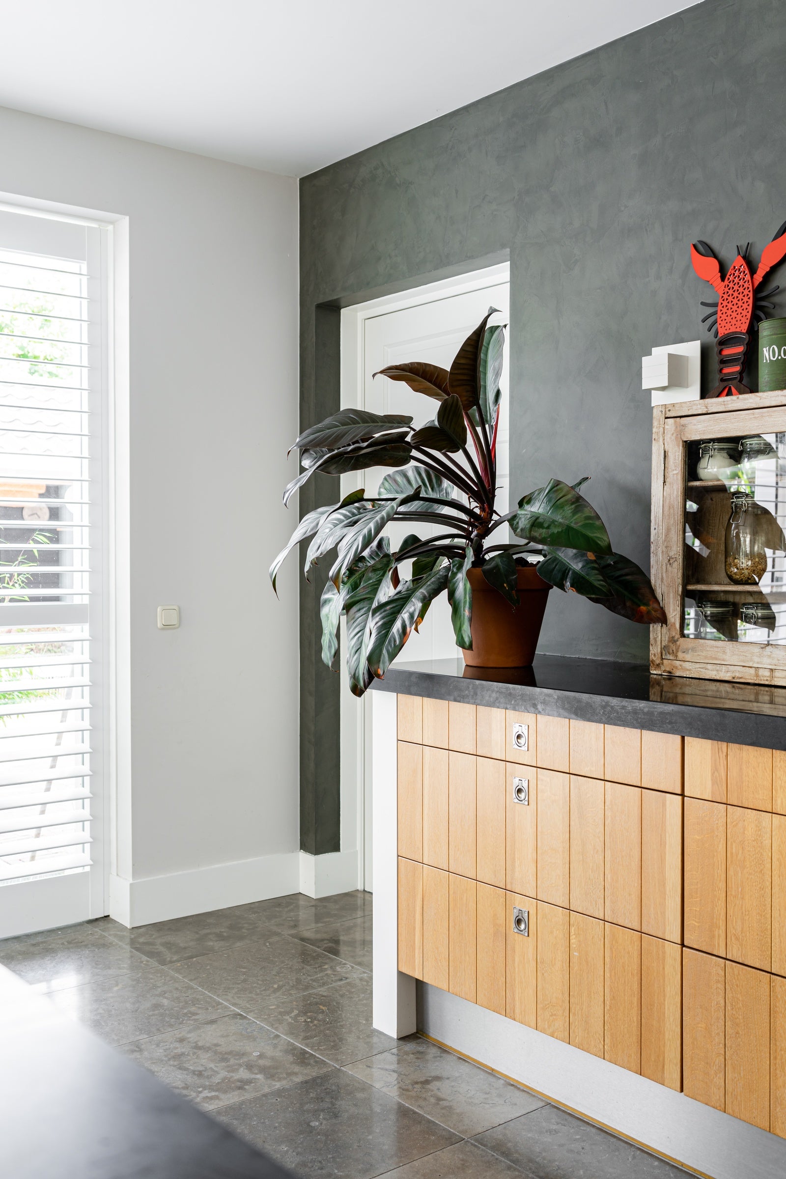 Pure & Original Cloudy Concrete Marrakech Walls kalkstuc in interieur