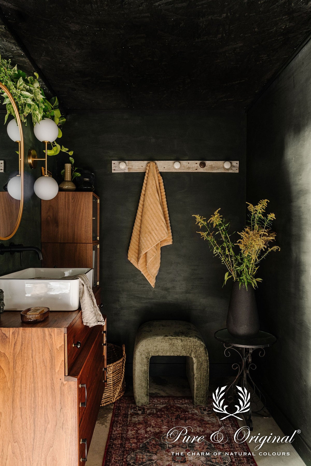 Pure & Original Dark Forest Marrakech Walls kalkstuc in interieur