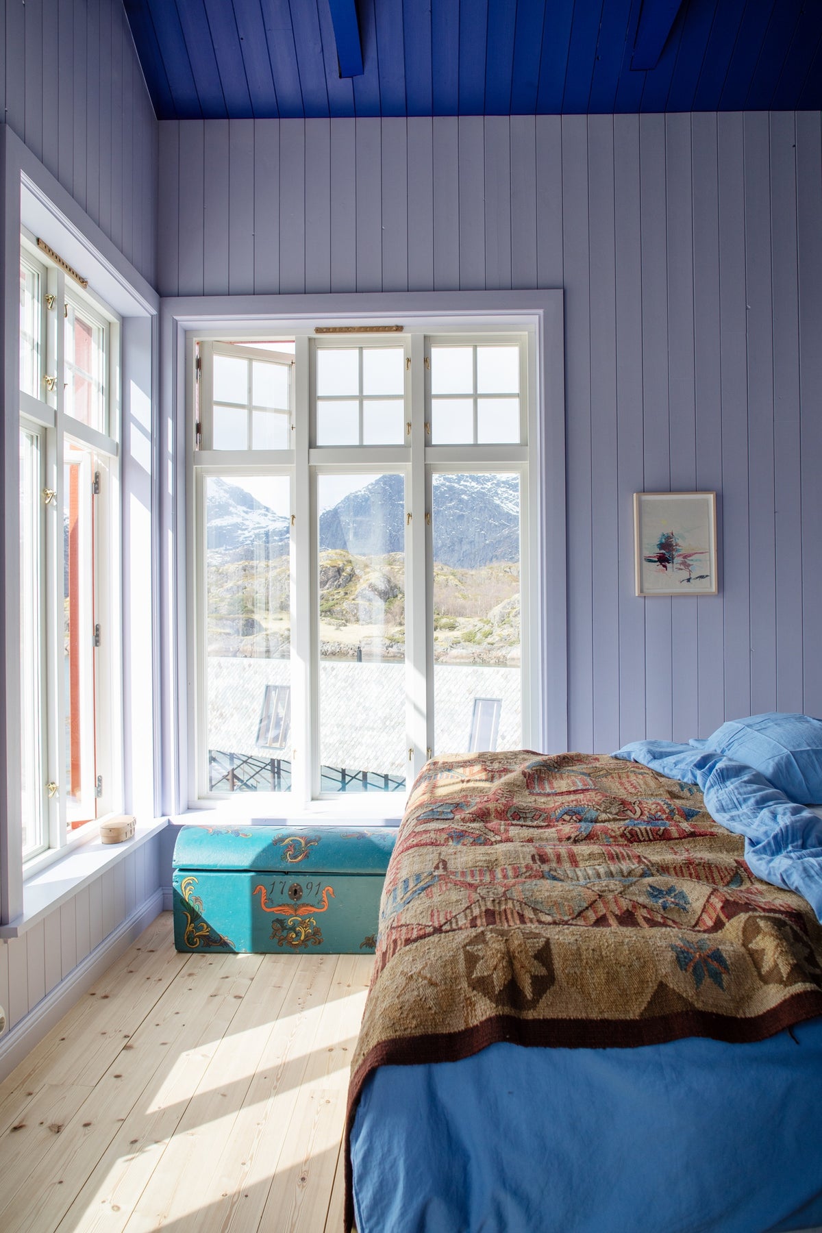 Pure & Original Lavender Fields - slaapkamer met lavendelkleurige wanden