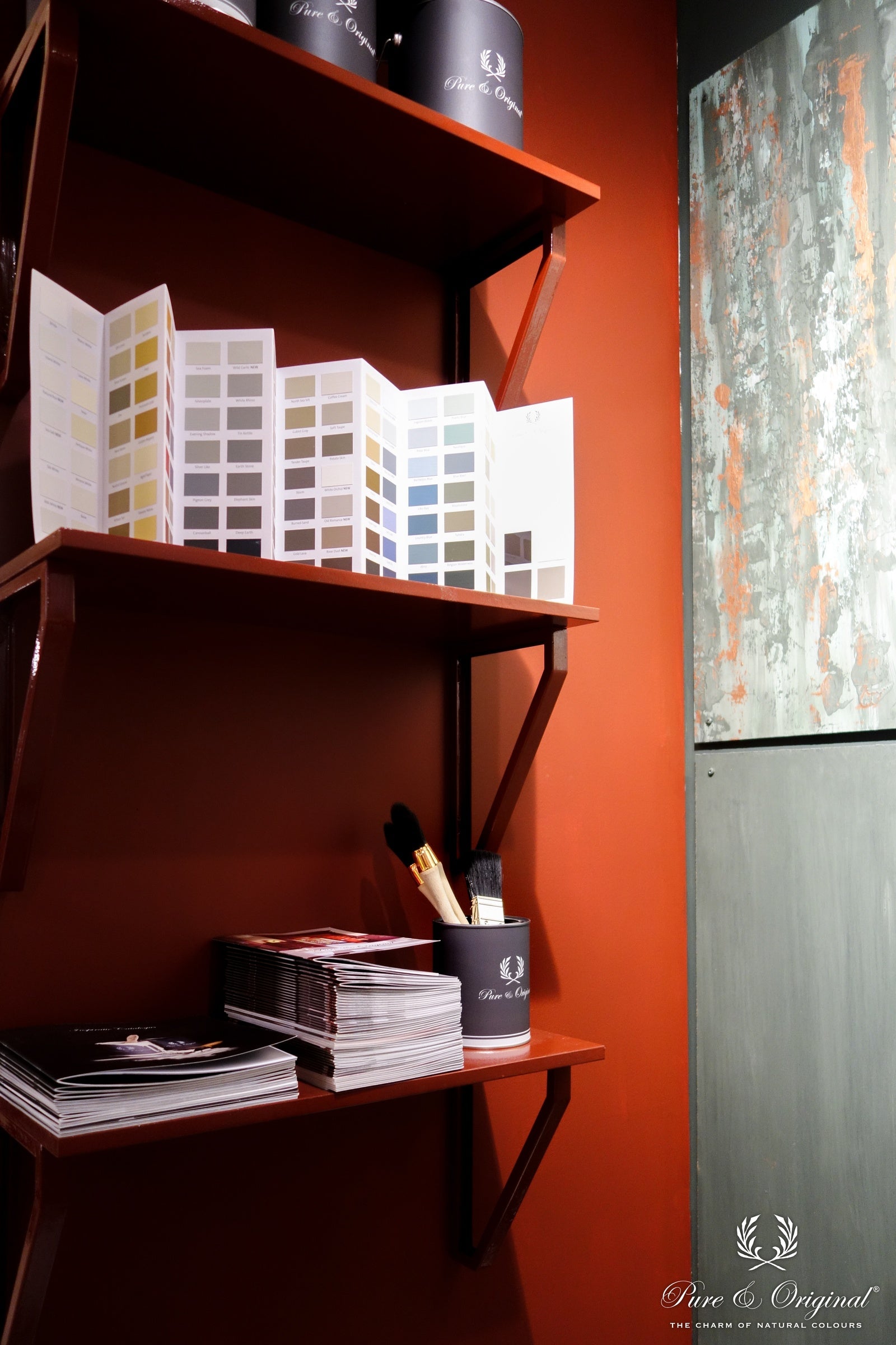 Pure & Original Old Red Licetto muurverf in interieur
