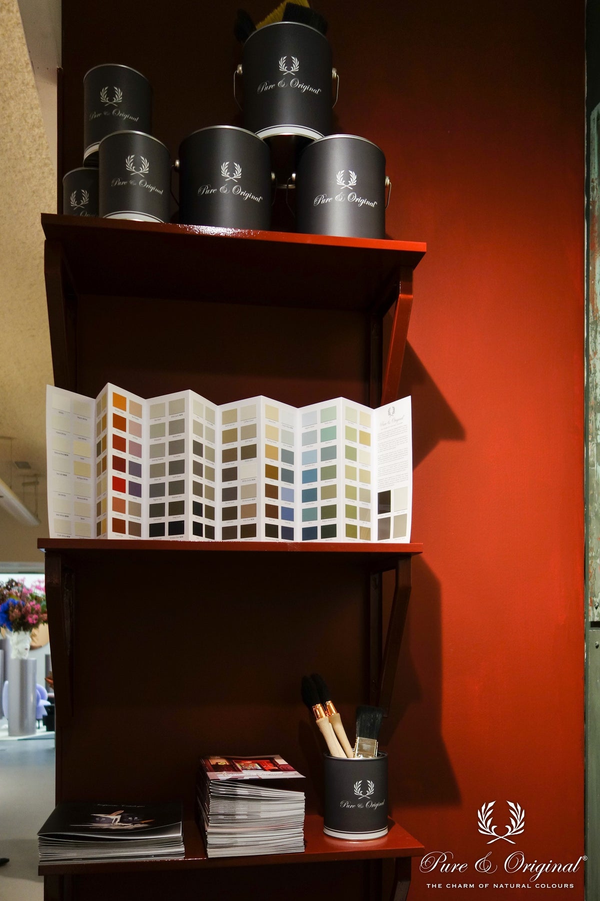 Pure & Original Old Red Traditional Paint lakverf in interieur
