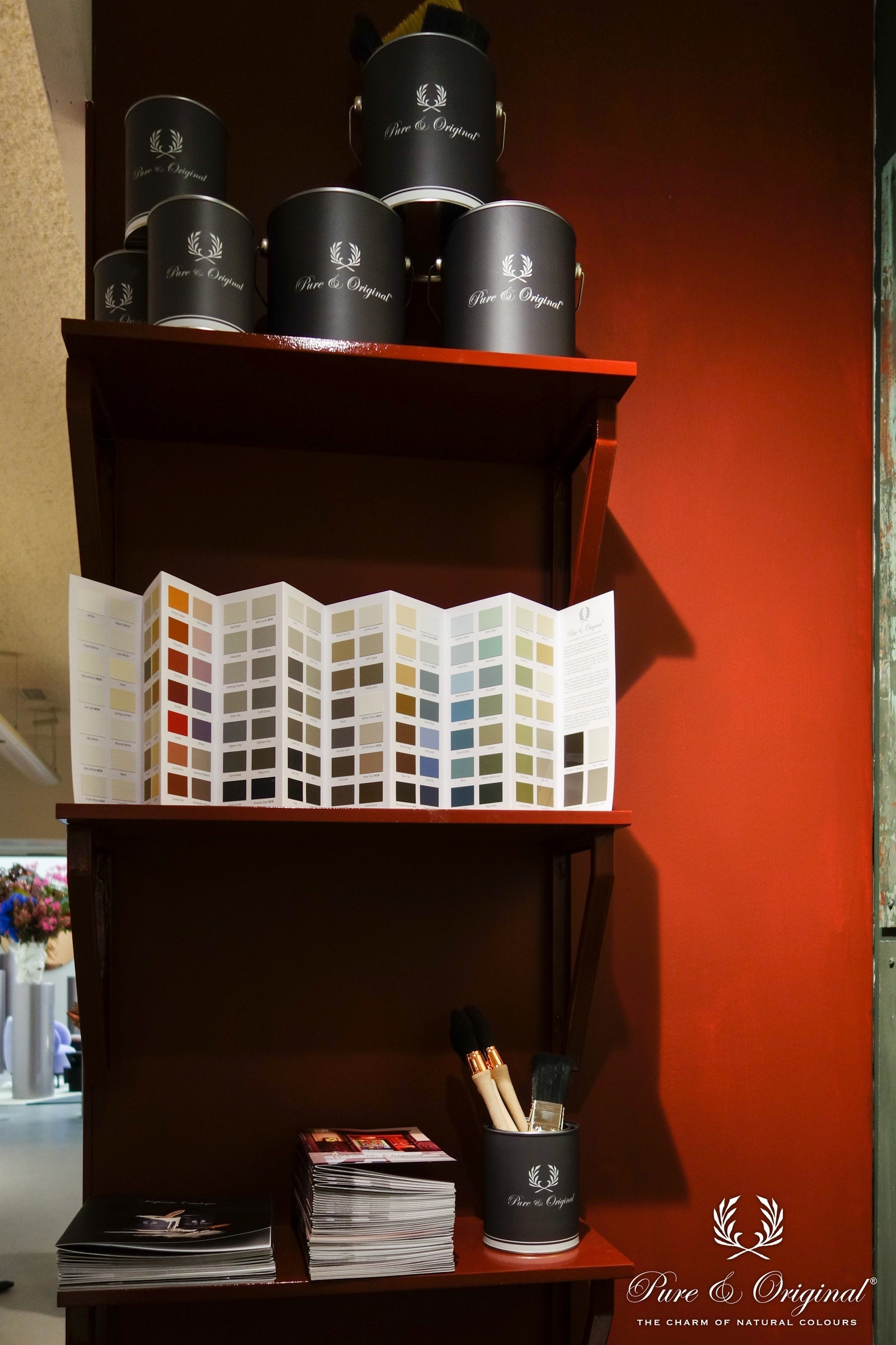 Pure & Original Old Red Traditional Paint lakverf in interieur