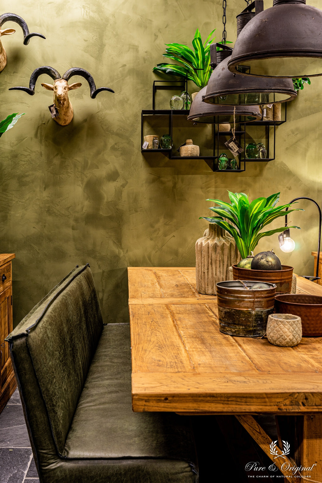 Pure & Original Olive Drab Marrakech Walls kalkstuc in interieur