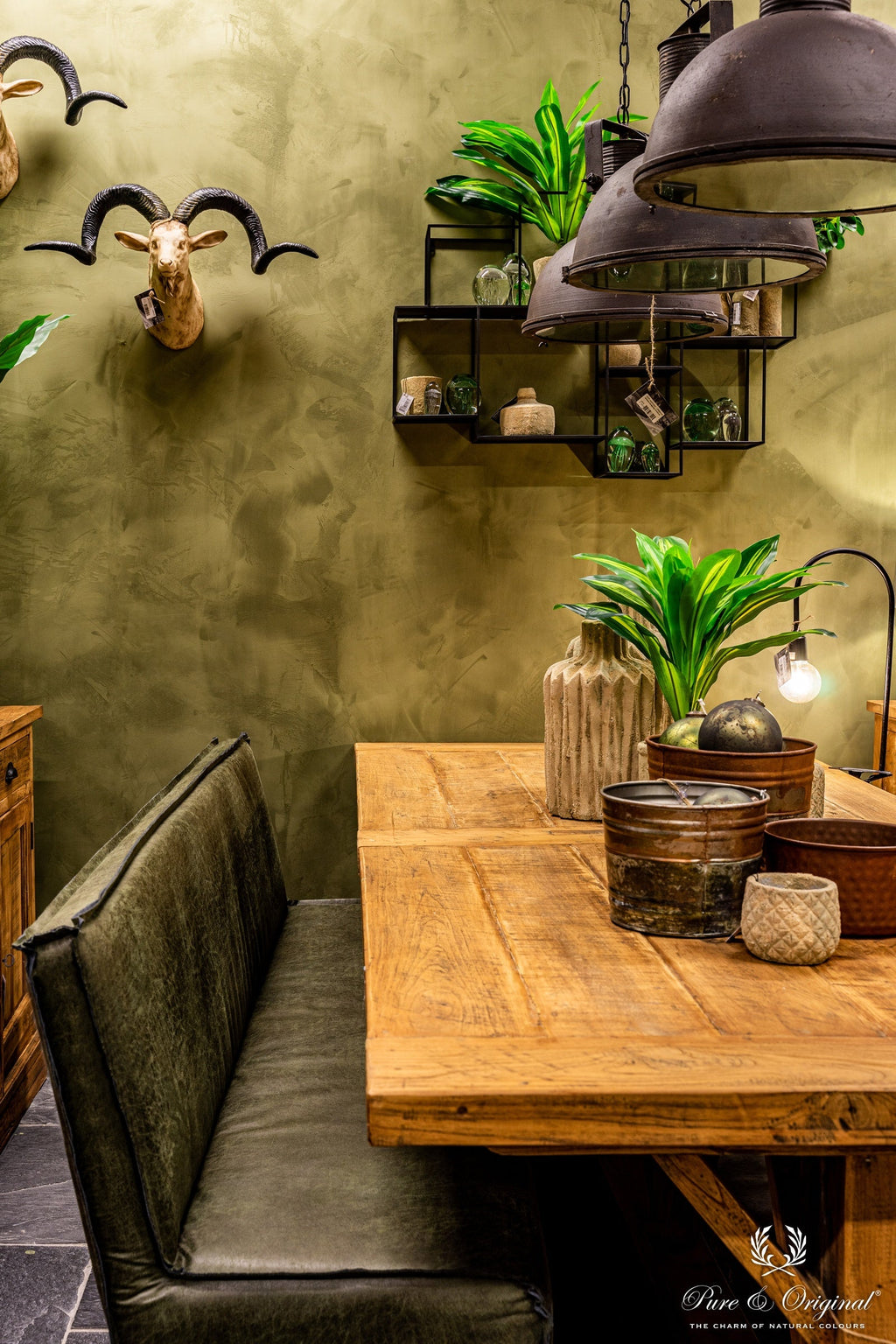 Pure & Original Olive Drab Marrakech Walls kalkstuc in interieur