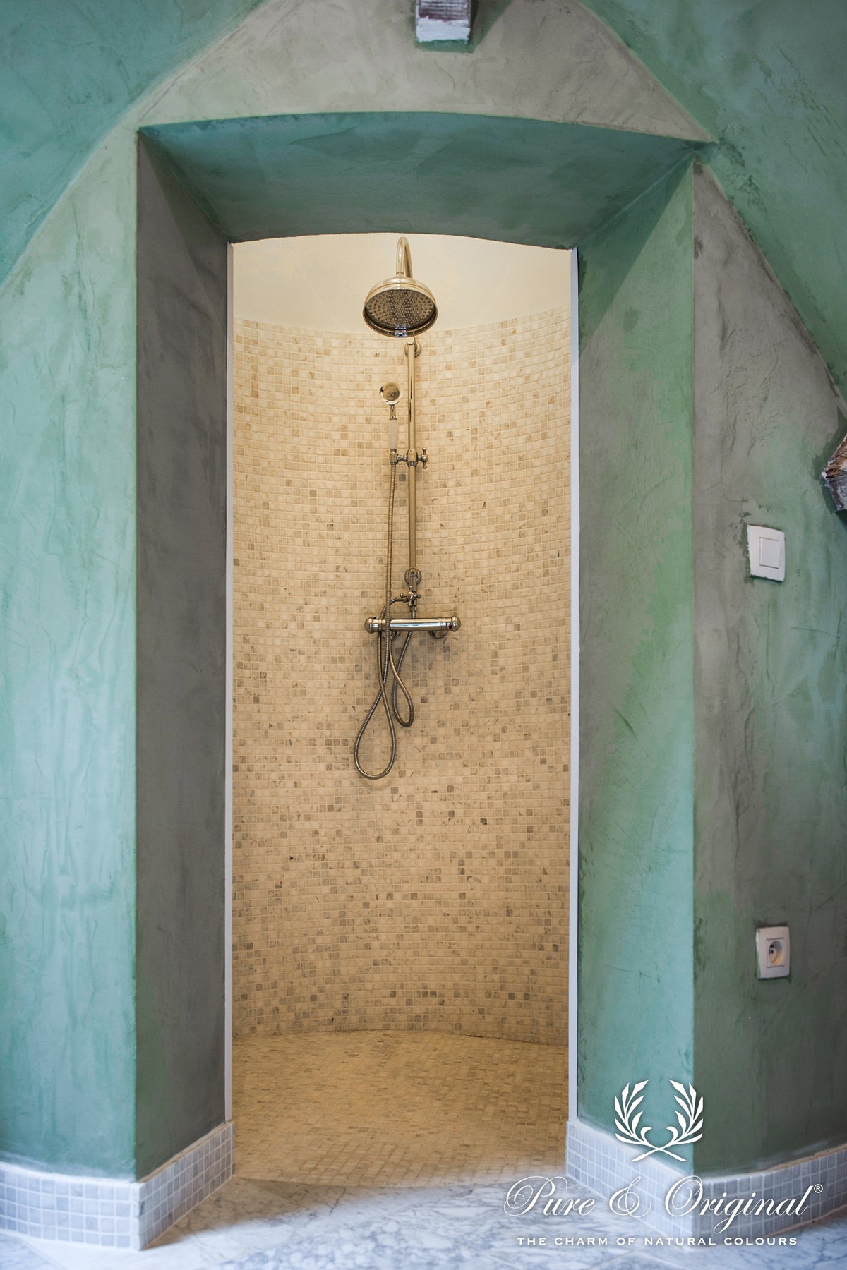 Pure & Original Poetic Blue Marrakech Walls kalkstuc in interieur