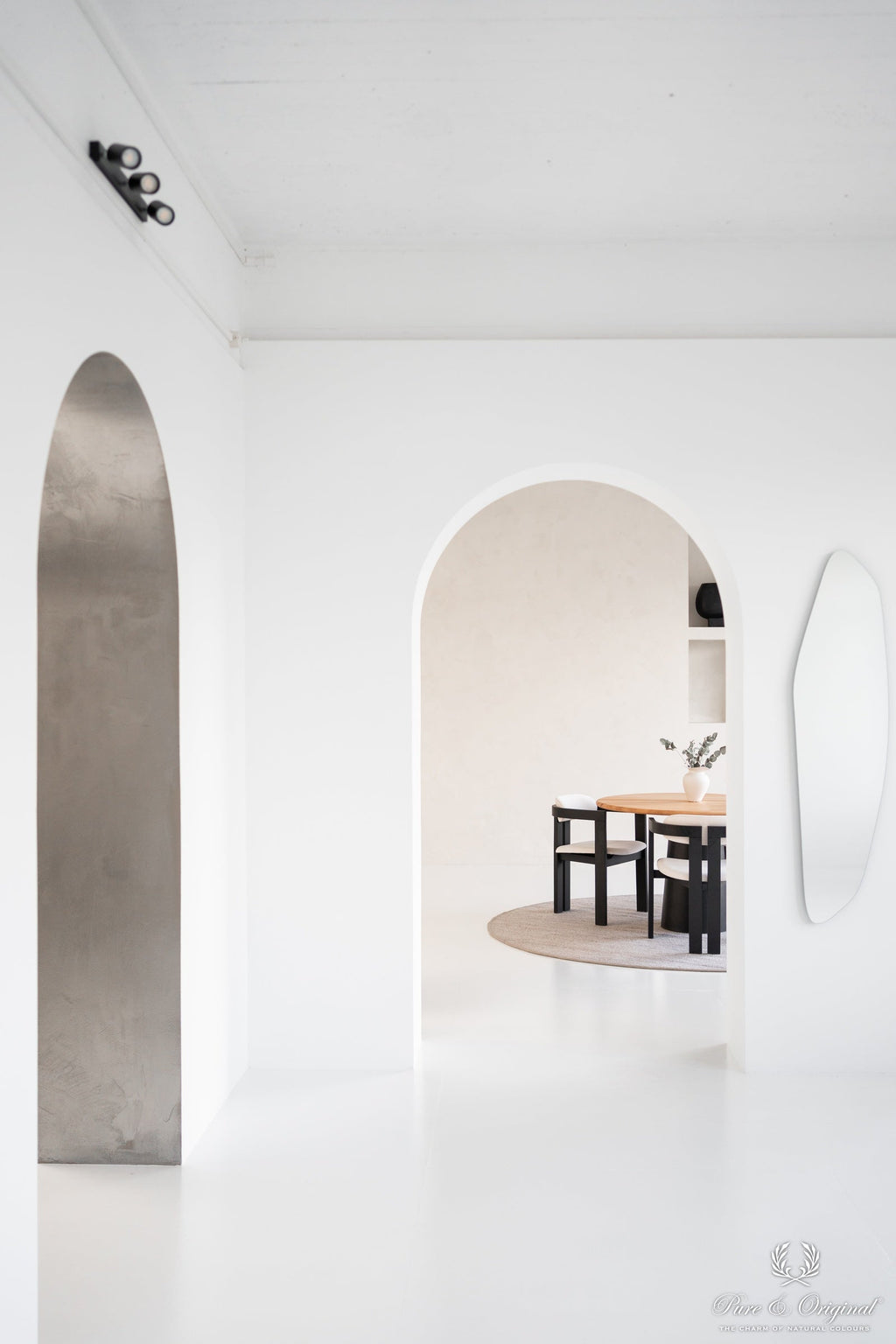 Pure & Original Silver Traditional Paint Elements in interieur