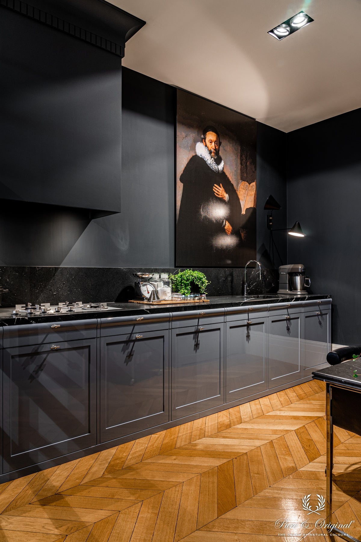 Pure & Original Smoked Steel Licetto muurverf in interieur