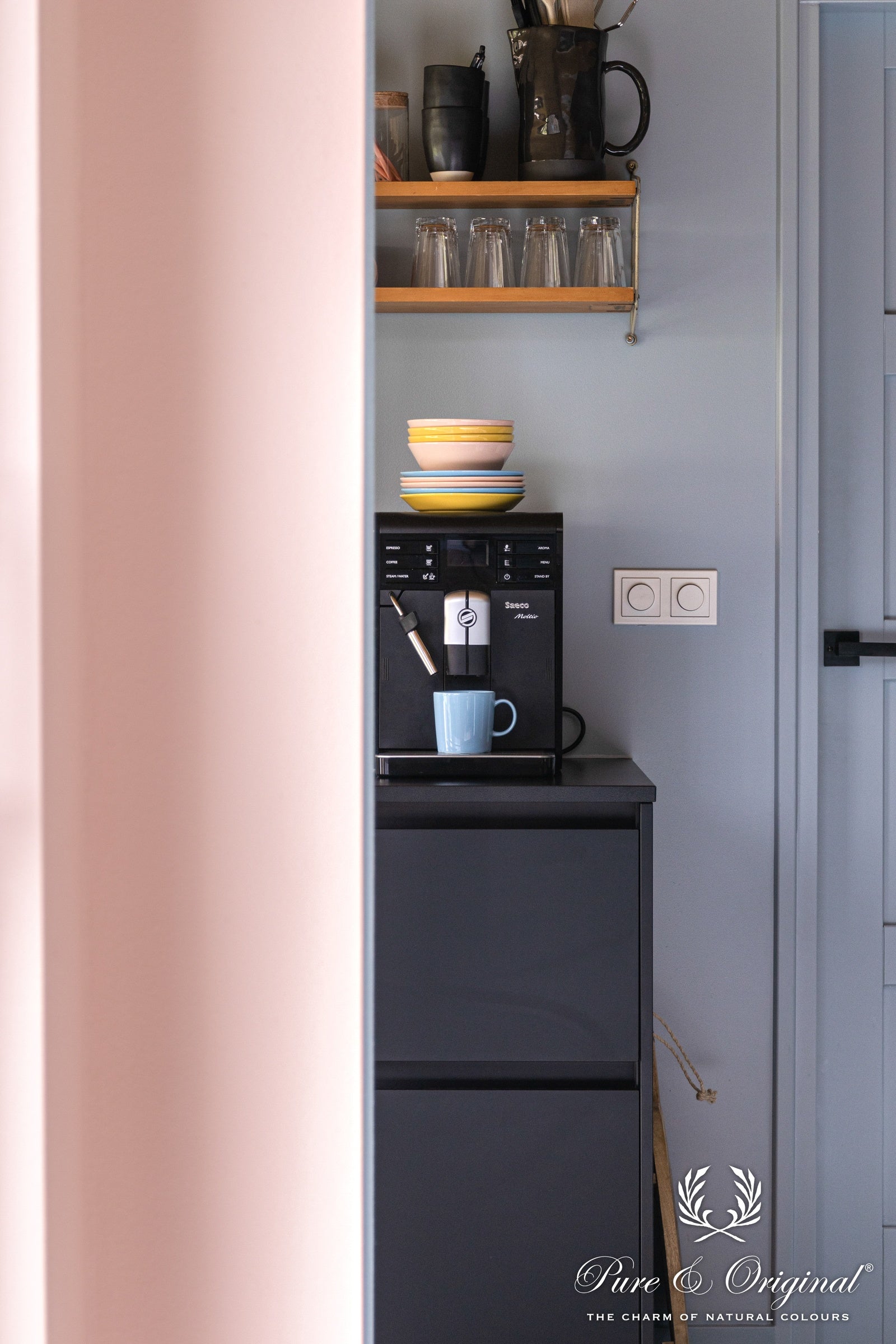 Pure & Original Soft Flamingo Licetto muurverf in interieur