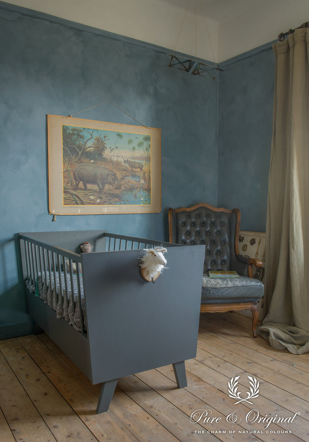 Pure & Original Thunder Sky Traditional Paint lakverf in interieur