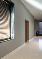 Pure & Original Warm Grey Licetto muurverf in interieur