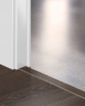 Quick-Step Incizo Profiel QSINCP03553 Woestijn Geborstelde Donkerbruine Eik - 13 x 48 x 2150 mm - productfoto