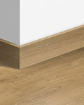 Quick-Step Parketplint QSPSKR04762 Geborstelde Warme Naturelle Eik - 14 x 77 x 2400 mm - productfoto