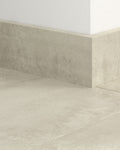 Quick-Step Parketplint QSPSKR05491 Gevlekt Beton - 14 x 77 x 2400 mm - productfoto
