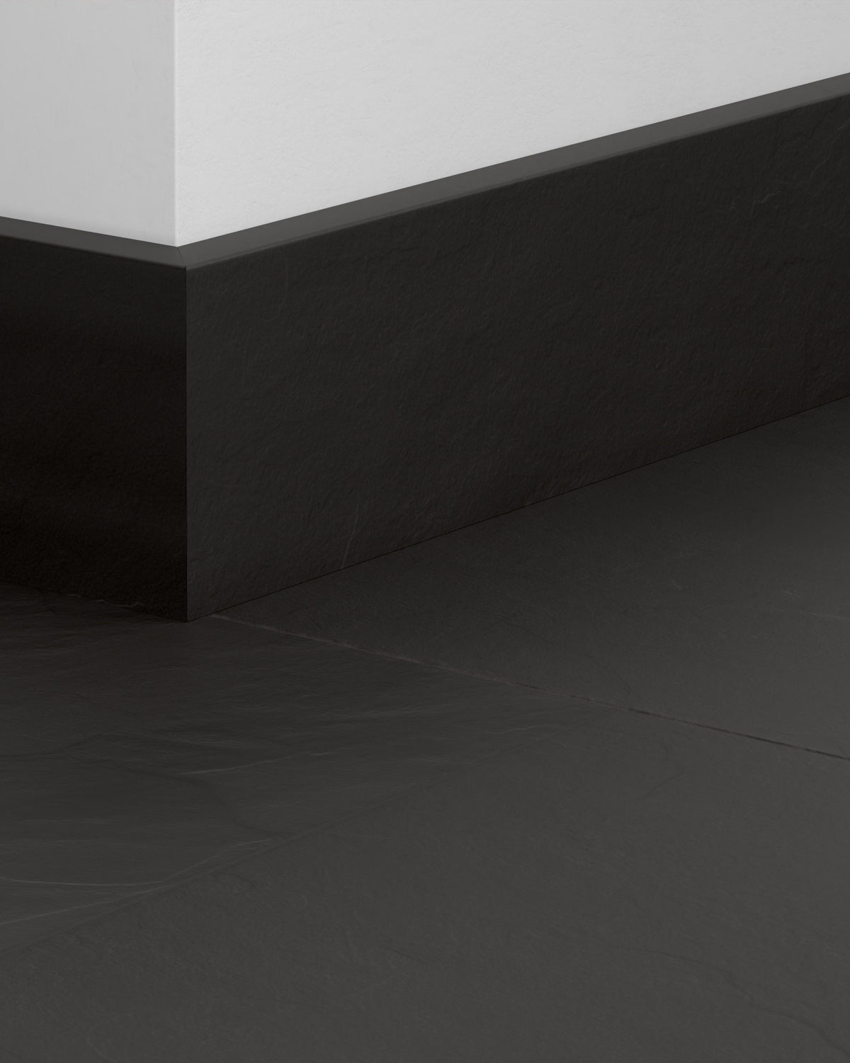 Quick-Step Parketplint QSPSKR05492 Zwarte Leisteen - 14 x 77 x 2400 mm - productfoto