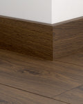 Quick-Step Parketplint QSPSKR05800 Pindabruine Eik - 14 x 77 x 2400 mm - productfoto