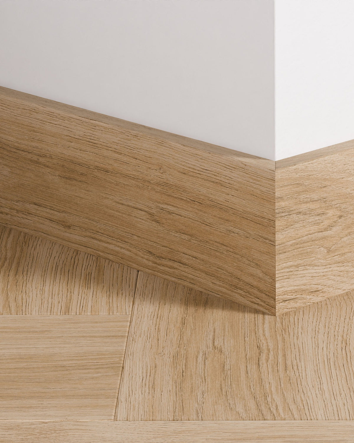 Quick-Step Parketplint QSPSKR08245 Gebrande Eik - 14 x 77 x 2400 mm - productfoto