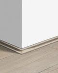 Quick-Step Kwadrant Plint QSSCOT01854 Zachte Lichte Eik - 17 x 17 x 2400 mm - productfoto