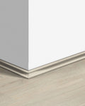 Quick-Step Kwadrant Plint QSSCOT03181 Tennessee Grijze Eik - 17 x 17 x 2400 mm - productfoto