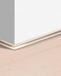 Quick-Step Kwadrant Plint QSSCOT04754 Rozegeverfde Eik - 17 x 17 x 2400 mm - productfoto