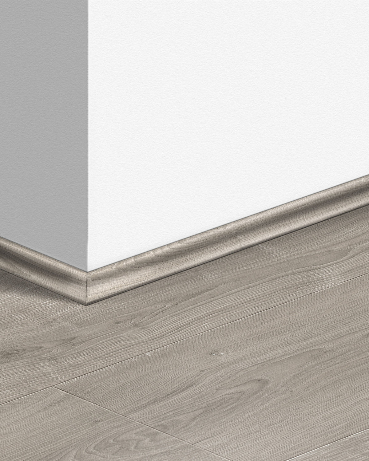 Quick-Step Kwadrant Plint QSSCOT04765 Geborstelde Grijze Eik - 17 x 17 x 2400 mm - productfoto