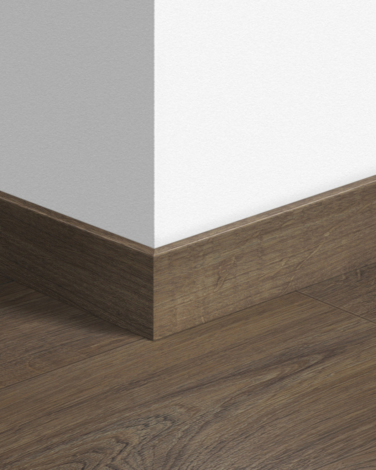 Quick-Step Plint QSSK01849 Klassieke Bruine Eik - 12 x 58 x 2400 mm - productfoto