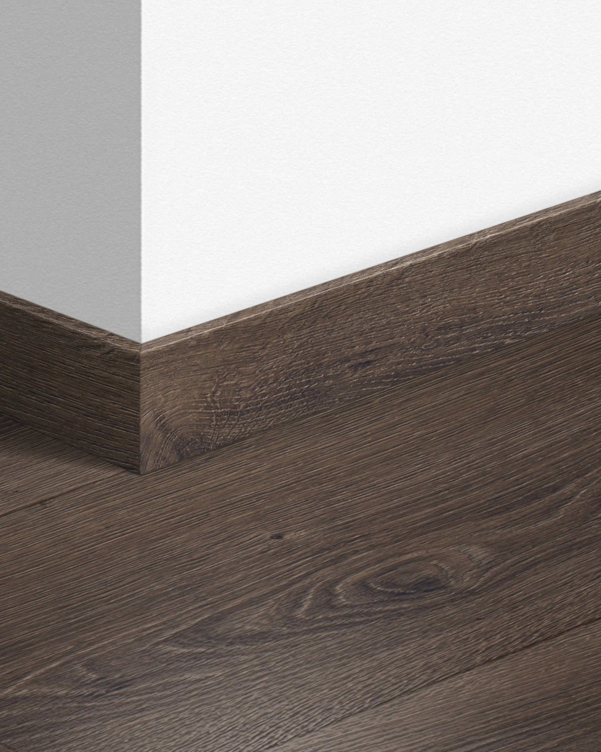 Quick-Step Plint QSSK03553 Woestijn Geborstelde Donkerbruine Eik - 12 x 58 x 2400 mm - productfoto