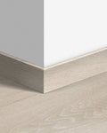 Quick-Step Plint QSSK03554 Vallei Lichtbeige Eik - 12 x 58 x 2400 mm - productfoto