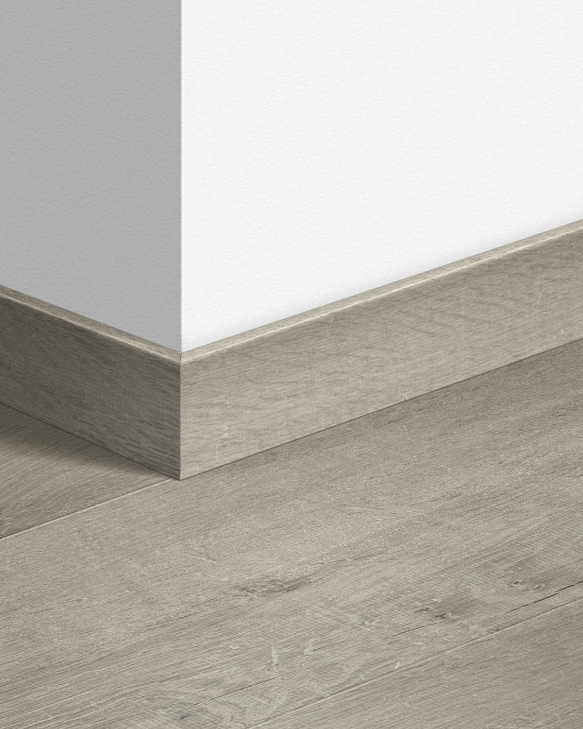 Quick-Step Plint QSSK03558 Zachte Grijze Eik - 12 x 58 x 2400 mm - productfoto