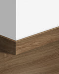 Quick-Step Plint QSSK03582 Newcastle Bruine Eik - 12 x 58 x 2400 mm - productfoto
