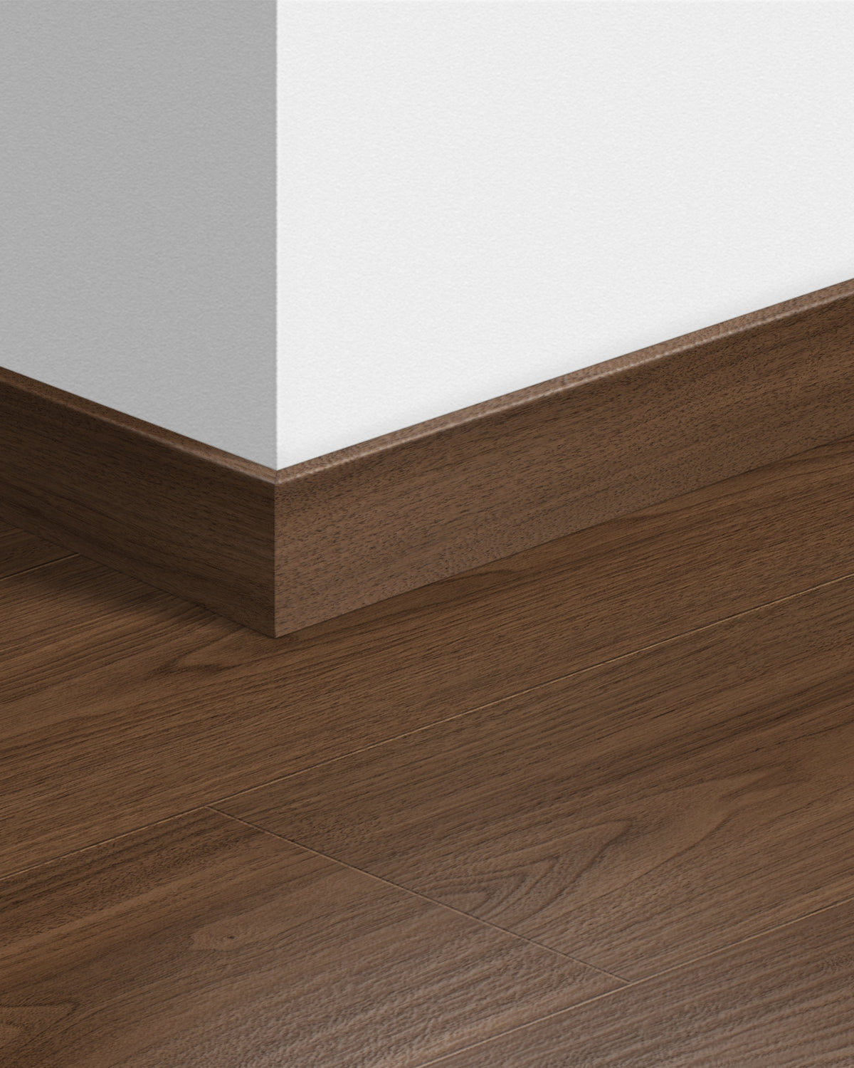 Quick-Step Plint QSSK04761 Chique Notelaar - 12 x 58 x 2400 mm - productfoto