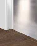 Quick-Step Incizo Profiel QSVINCP40199 Herfstchocoladebruine Eik - 8 x 45 x 2000 mm - productfoto