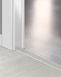 Quick-Step Incizo Profiel QSVINCP40204 Ondergesneeuwde Den - 8 x 45 x 2000 mm - productfoto