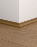 Quick-Step Kwadrant Plint QSVSCOT40279 Cacaobruine Eik - 17 x 17 x 2400 mm - productfoto