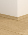 Quick-Step Kwadrant Plint QSVSCOT40321 Kusteik Beige - 17 x 17 x 2400 mm - productfoto