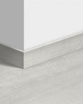 Quick-Step Plint QSVSK40204 Ondergesneeuwde Den - 12 x 58 x 2400 mm - productfoto