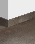 Quick-Step Plint QSVSK40235 Geoxideerde Rots - 12 x 58 x 2400 mm - productfoto