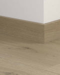 Quick-Step Plint QSVSKDB20318 Ocean Bliss Warm Taupe - 13 x 60 x 1870 mm - productfoto