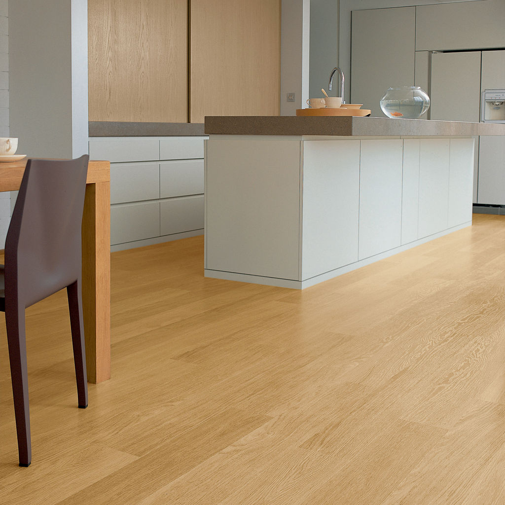 Quick-Step Eligna EL896 Geverniste Naturelle Eik - Laminaat Stroken - sfeerbeeld