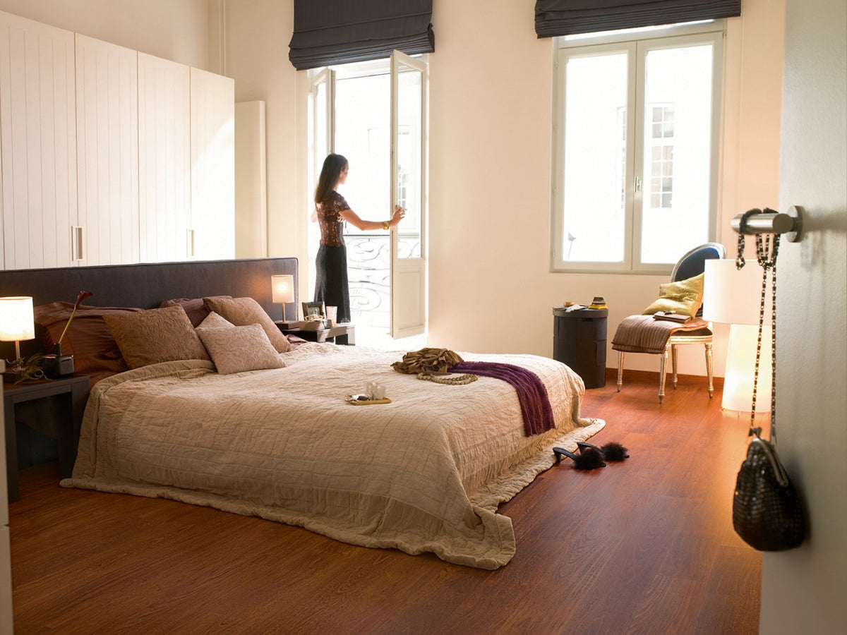 Quick-Step Eligna EL996 Merbau - Laminaat Stroken - sfeerbeeld