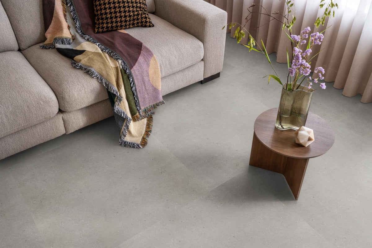 vtwonen Composite Light Grey - Klik PVC Tegel - sfeerbeeld 2