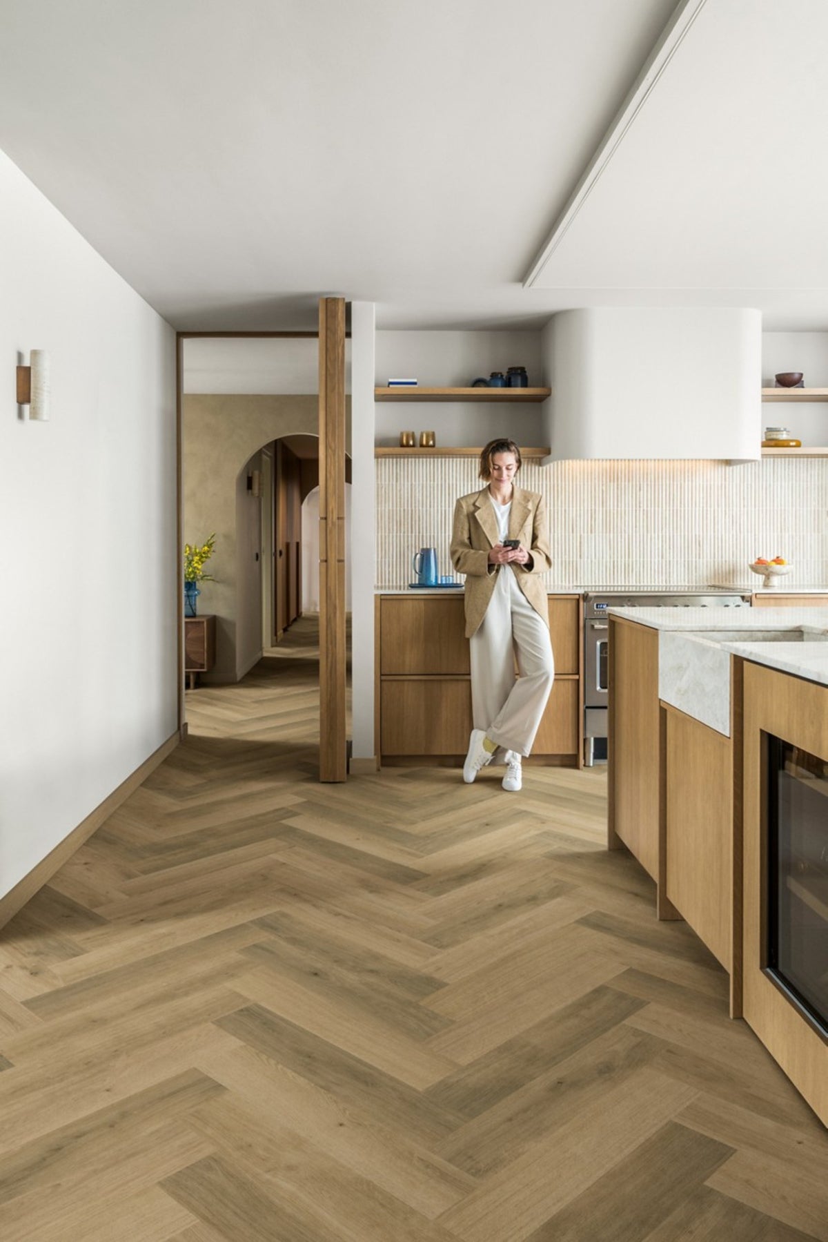 Staal Quick-Step Impressive Design IMD8245 Gebrande Eik - Laminaat Visgraat