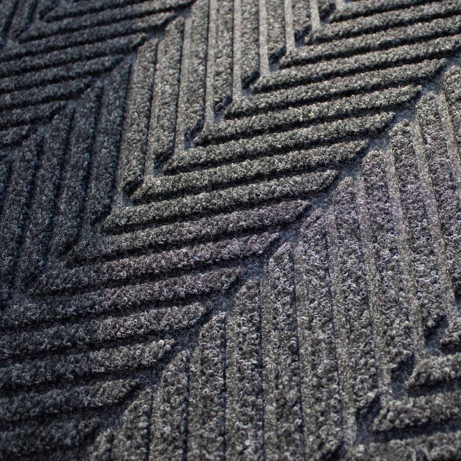 WaterHog® Herringbone Antraciet – Droog- en schoonloopmat