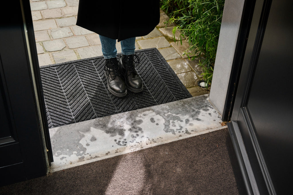 WaterHog® Herringbone Antraciet – Droog- en schoonloopmat