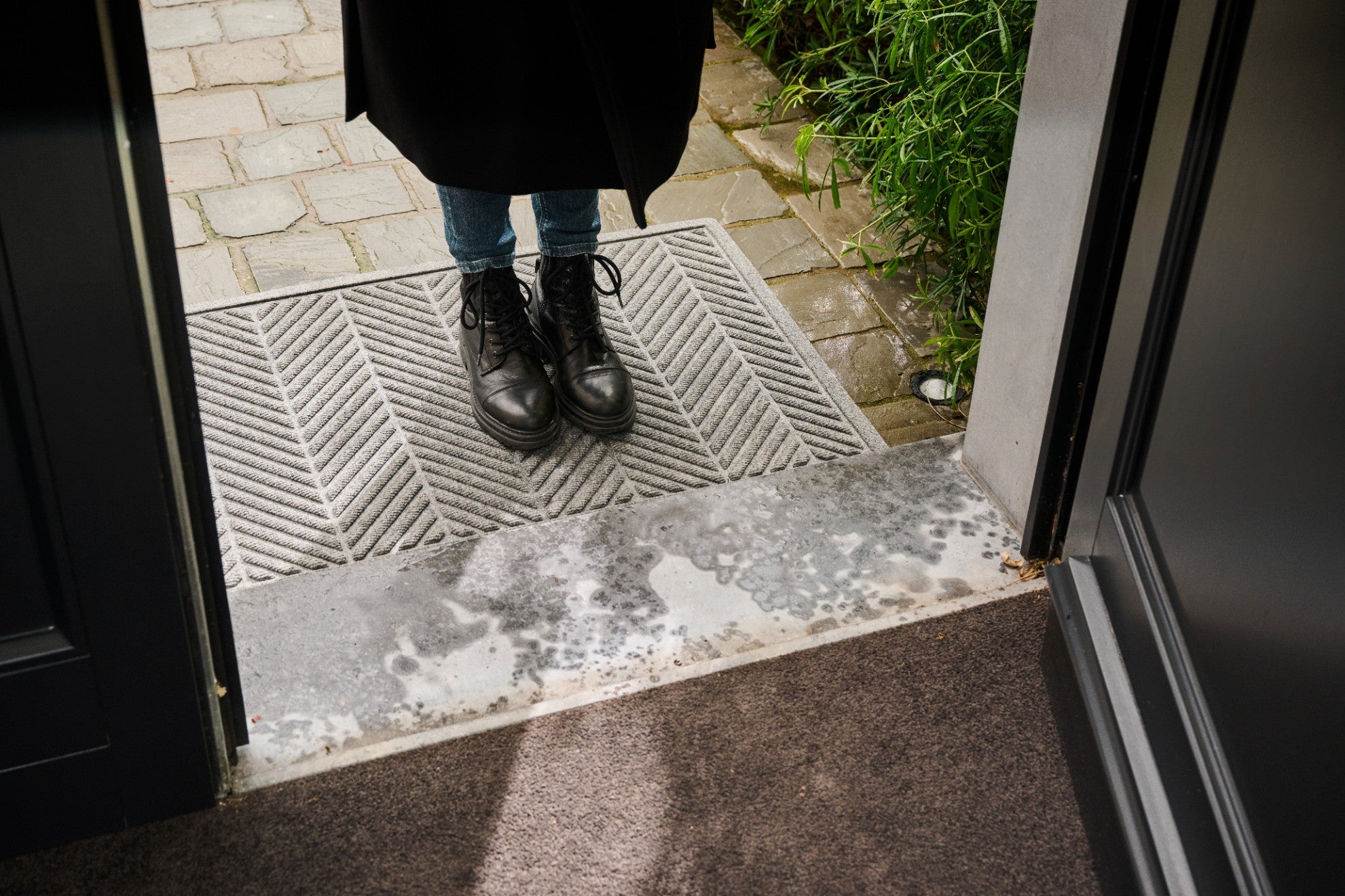 WaterHog® Herringbone Grijs – Droog- en schoonloopmat