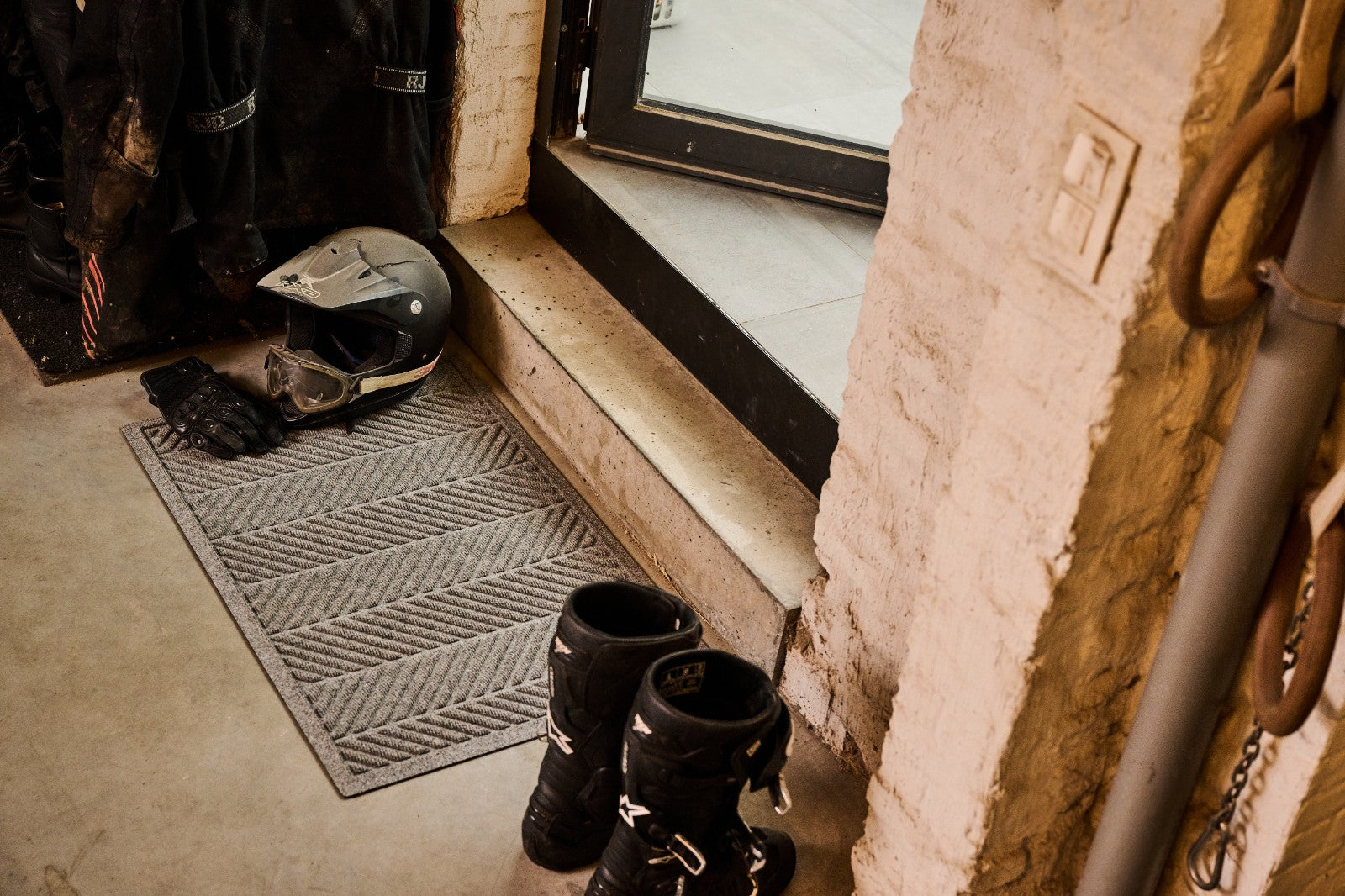 WaterHog® Herringbone Grijs – Droog- en schoonloopmat